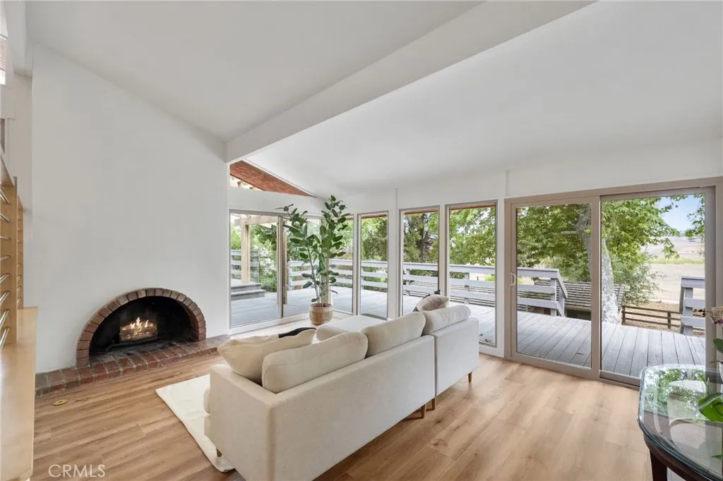 41070 Avenida Verde, Temecula, California 92591 home-pic-18